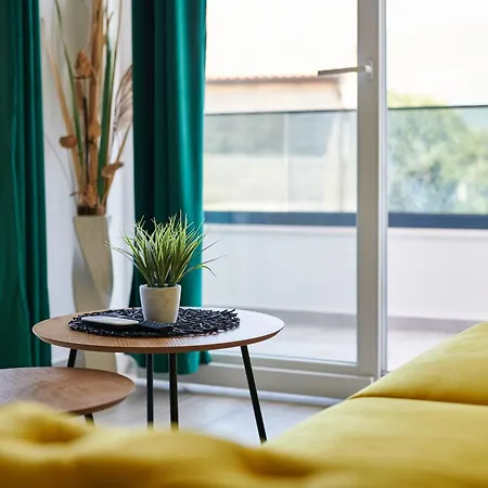 アパート Urban Endji