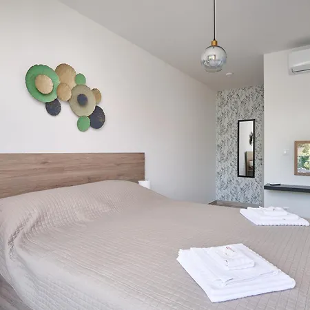 Urban Endji * Mocici