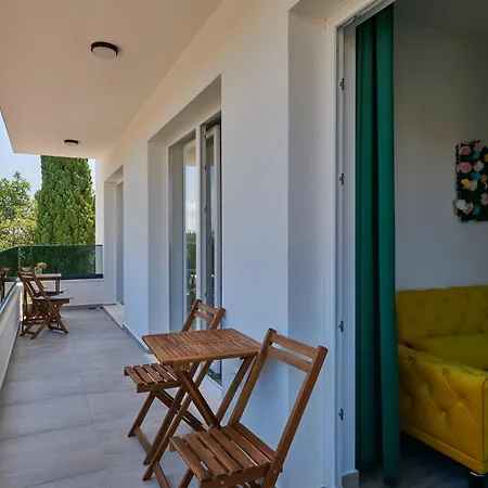 Urban Endji * Mocici